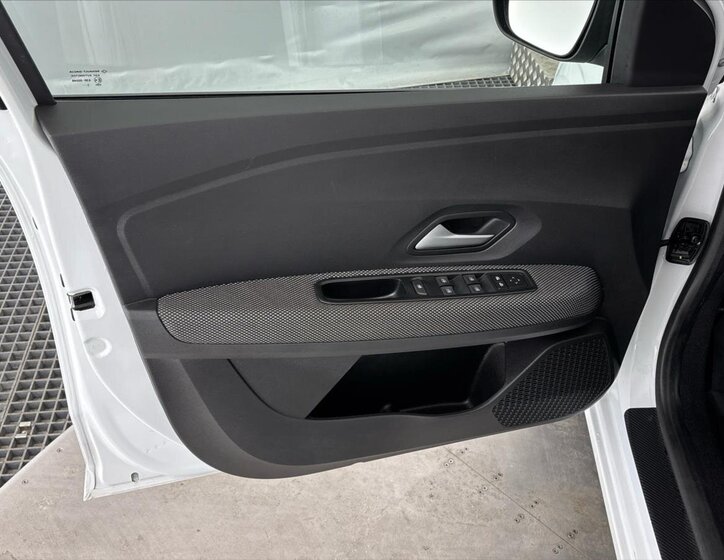 Dacia Sandero Hatchback 999,0 67 kw