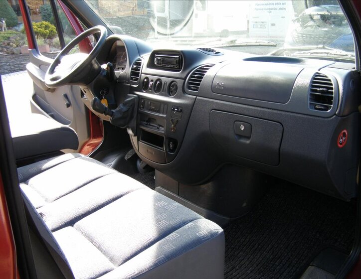 Mercedes-Benz Sprinter Skříň 2,1 l 95 kw