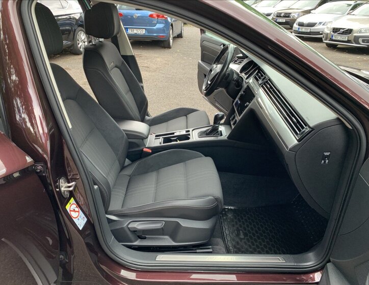Volkswagen Passat Kombi 2,0 l 140 kw
