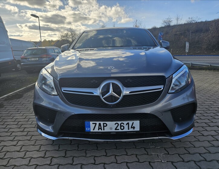 Mercedes-Benz GLE 2