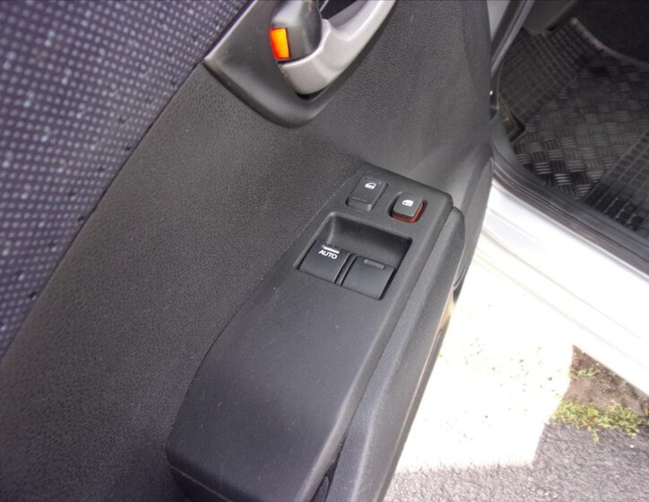 Honda Jazz Hatchback 1,2 l 66 kw