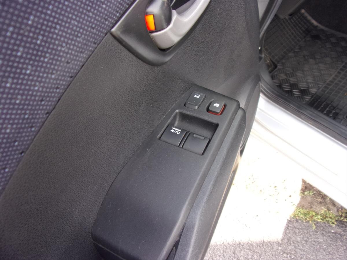 Honda Jazz Hatchback 1,2 l 66 kw