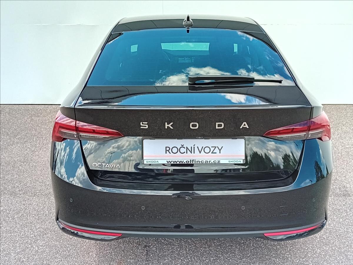 Škoda Octavia Sedan / Limuzína 1,5 l 110 kw