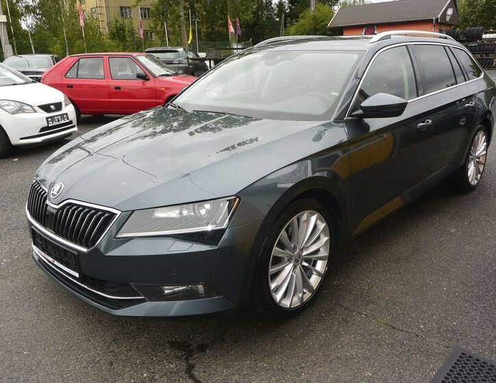 Škoda Superb 1