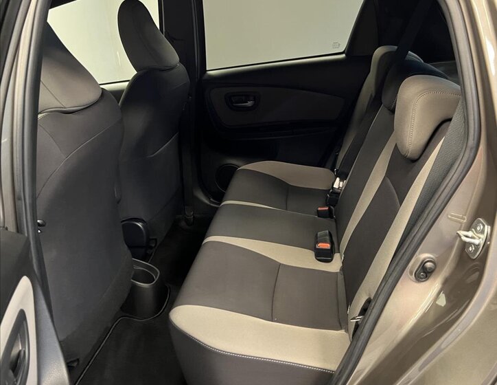 Toyota Yaris 11
