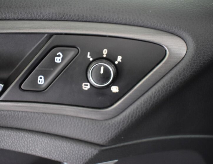 Volkswagen Golf Hatchback 1,4 l 90 kw