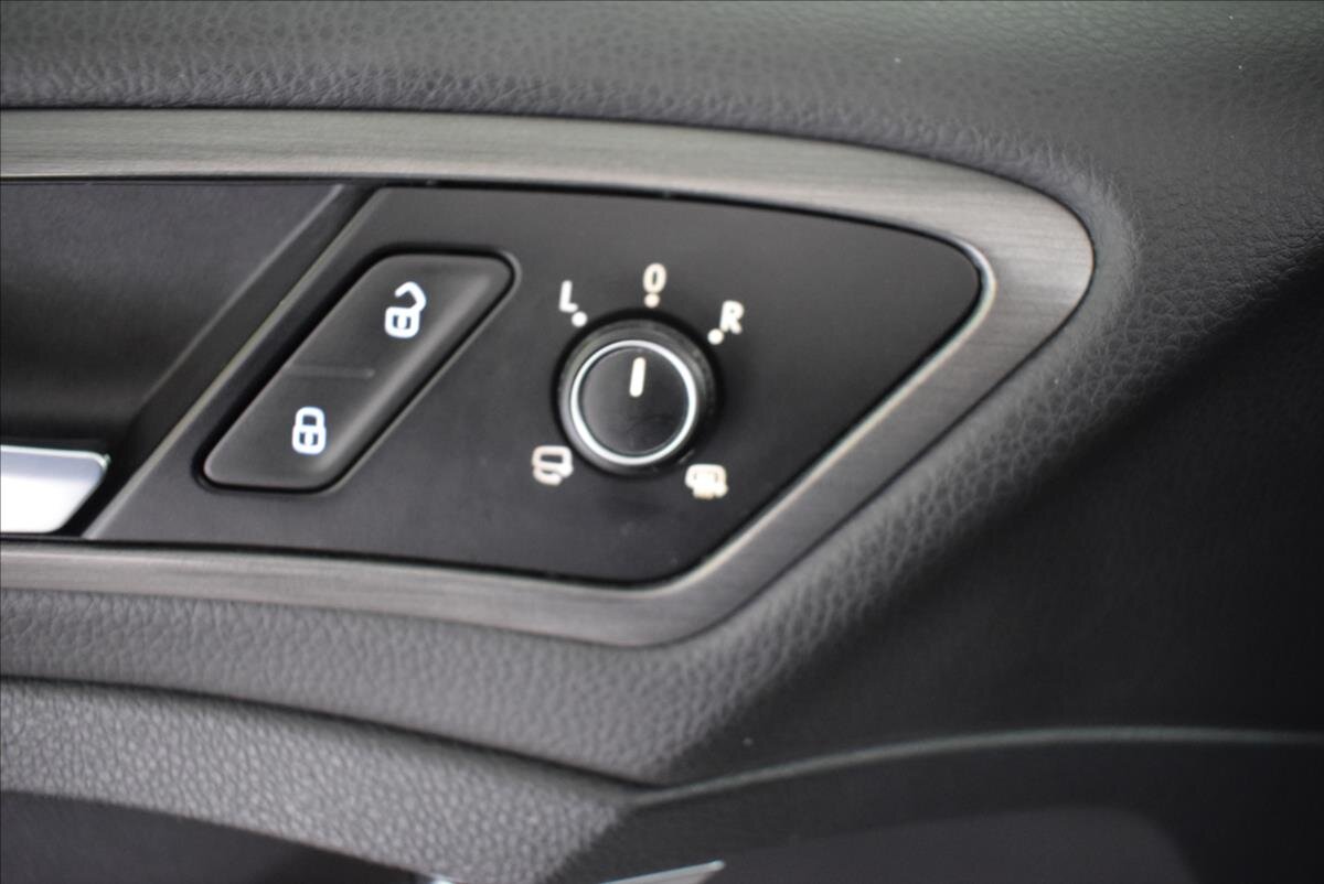 Volkswagen Golf Hatchback 1,4 l 90 kw