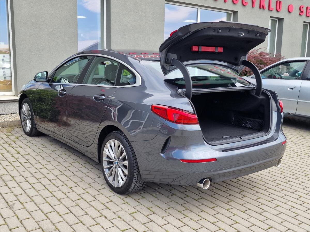 BMW Řada 2 Sedan / Limuzína 2,0 l 110 kw