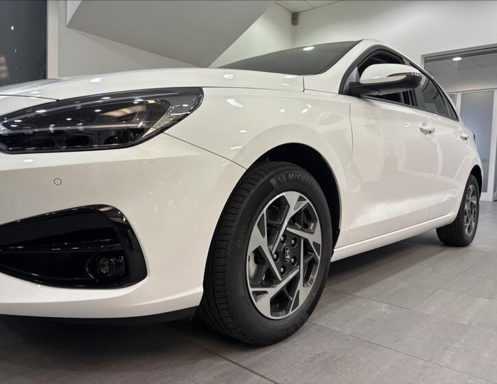 Hyundai i30 Hatchback 1,5 l 70 kw