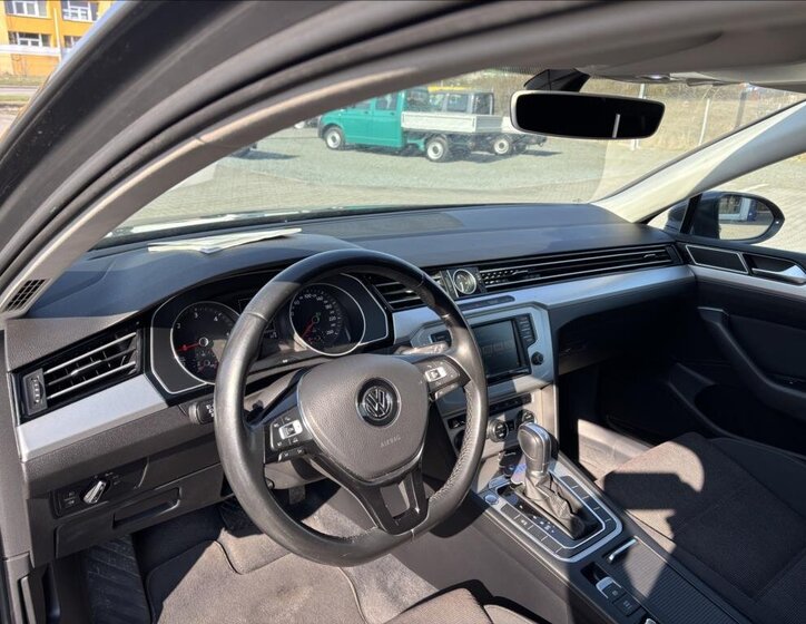 Volkswagen Passat Kombi 2,0 l 110 kw