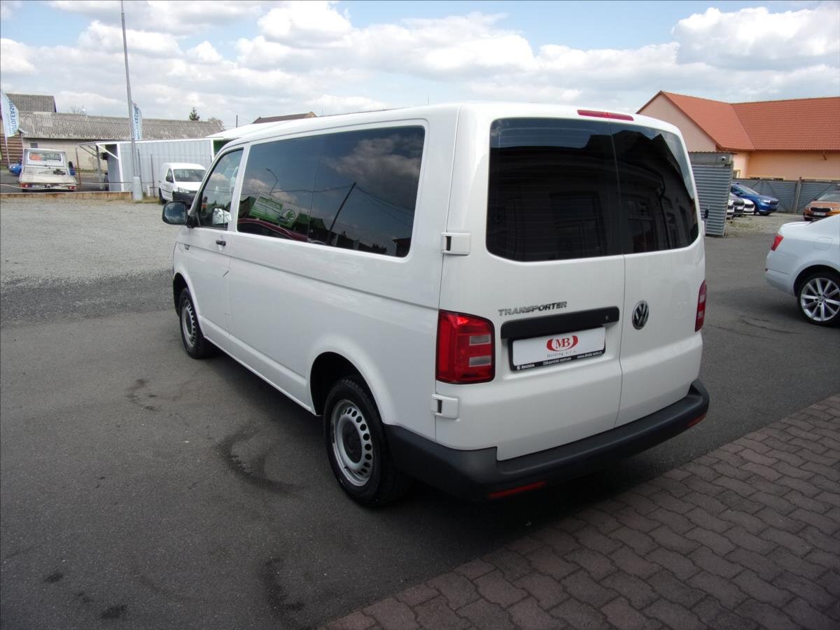 Volkswagen Transporter Kombi 2,0 l 75 kw