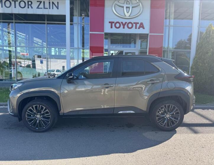 Toyota Yaris Cross 5