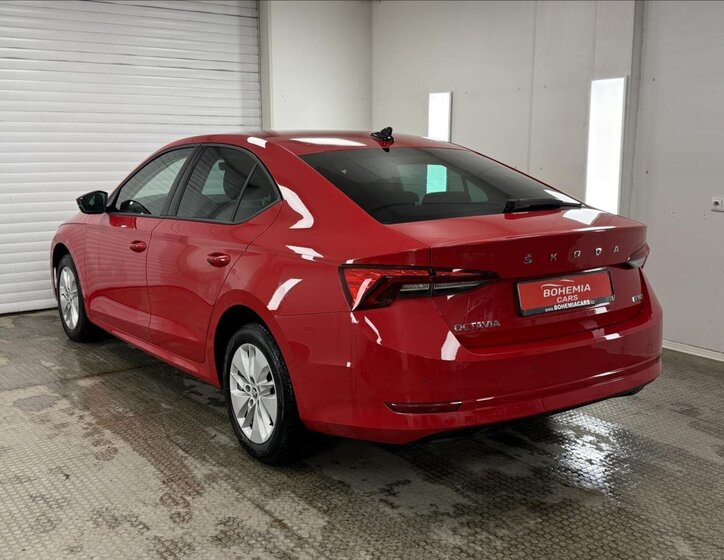 Škoda Octavia Sedan / Limuzína 1,5 l 110 kw