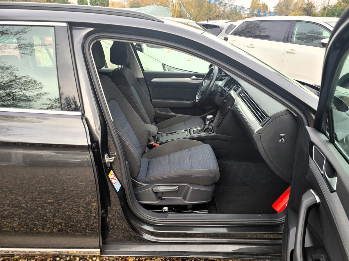 Volkswagen Passat Kombi 1,4 l 160 kw