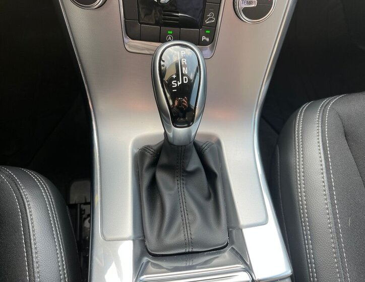 Volvo XC60 SUV / Terénní 2,4 l 140 kw