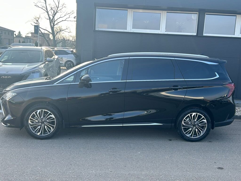 Dongfeng Ostatní MPV 1,5 l 130 kw