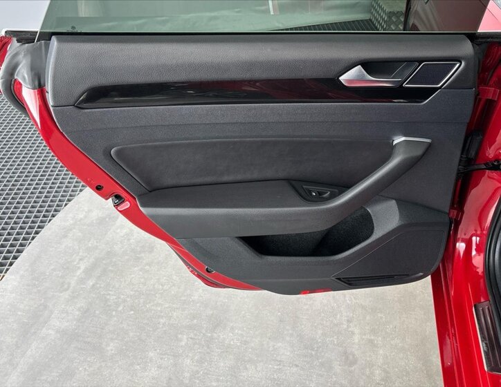 Volkswagen Arteon Liftback 2,0 l 110 kw