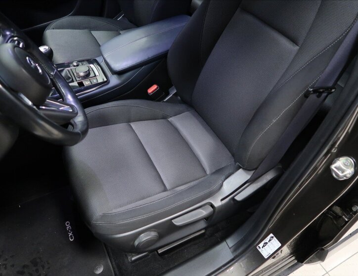 Mazda CX-30 26