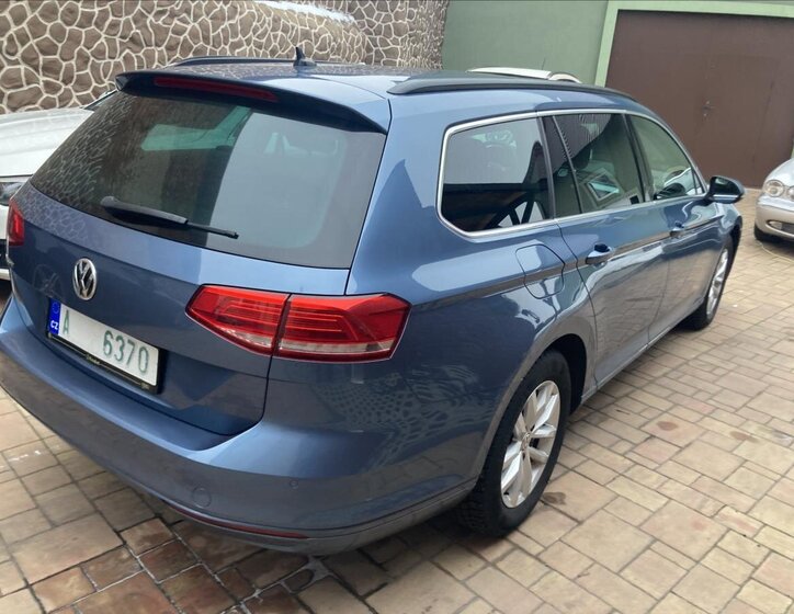 Volkswagen Passat Kombi 1,4 l 110 kw