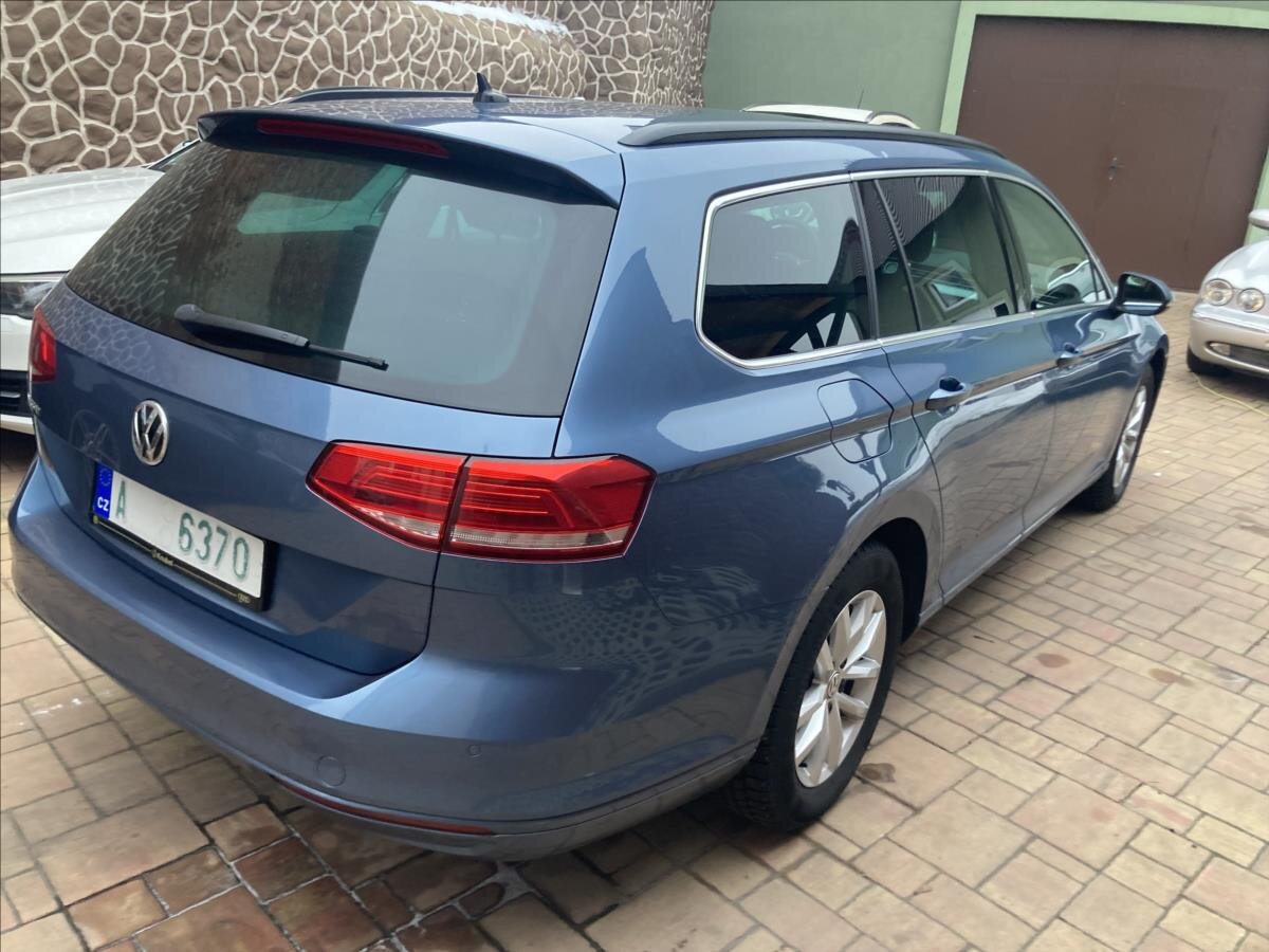 Volkswagen Passat Kombi 1,4 l 110 kw