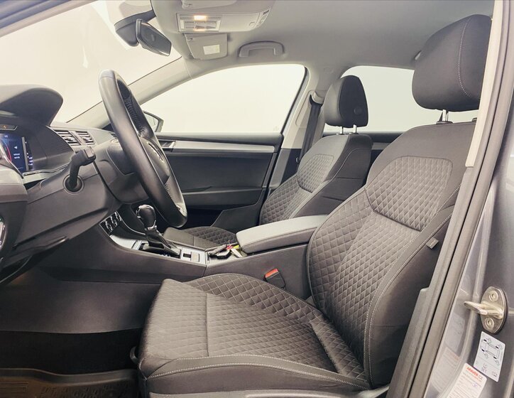 Škoda Superb Liftback 1,5 l 110 kw