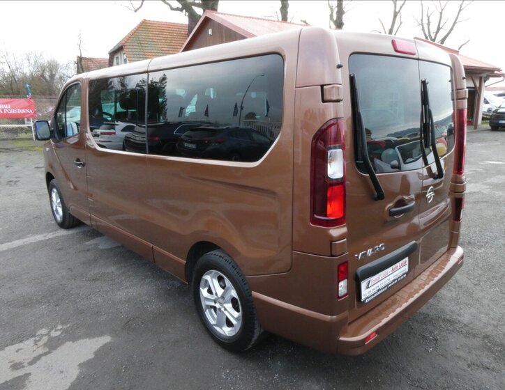 Opel Vivaro 7