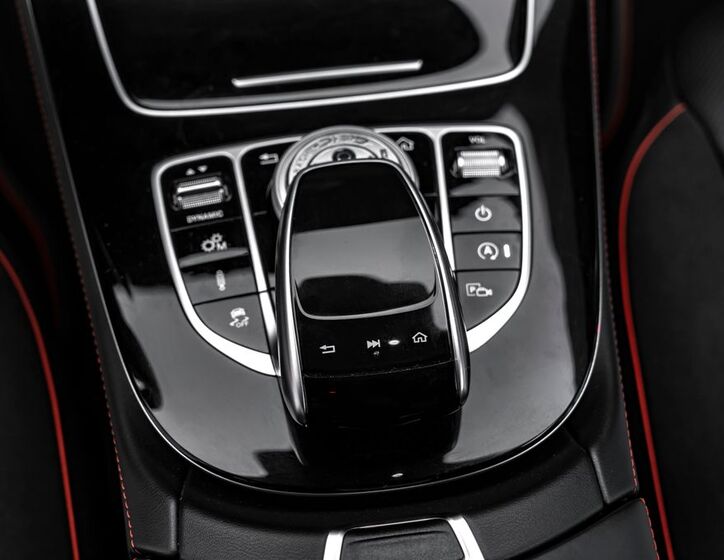 Mercedes-Benz Třídy E 21