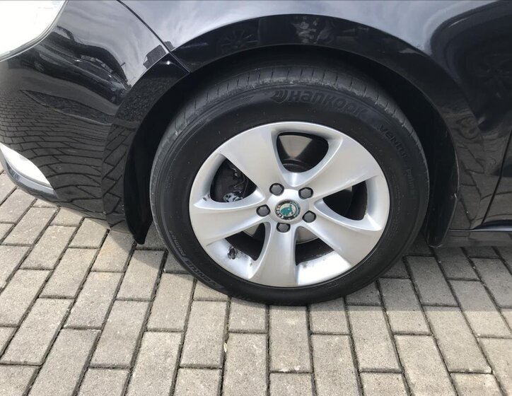 Škoda Superb Kombi 1,6 l 77 kw