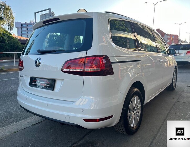 Volkswagen Sharan 9