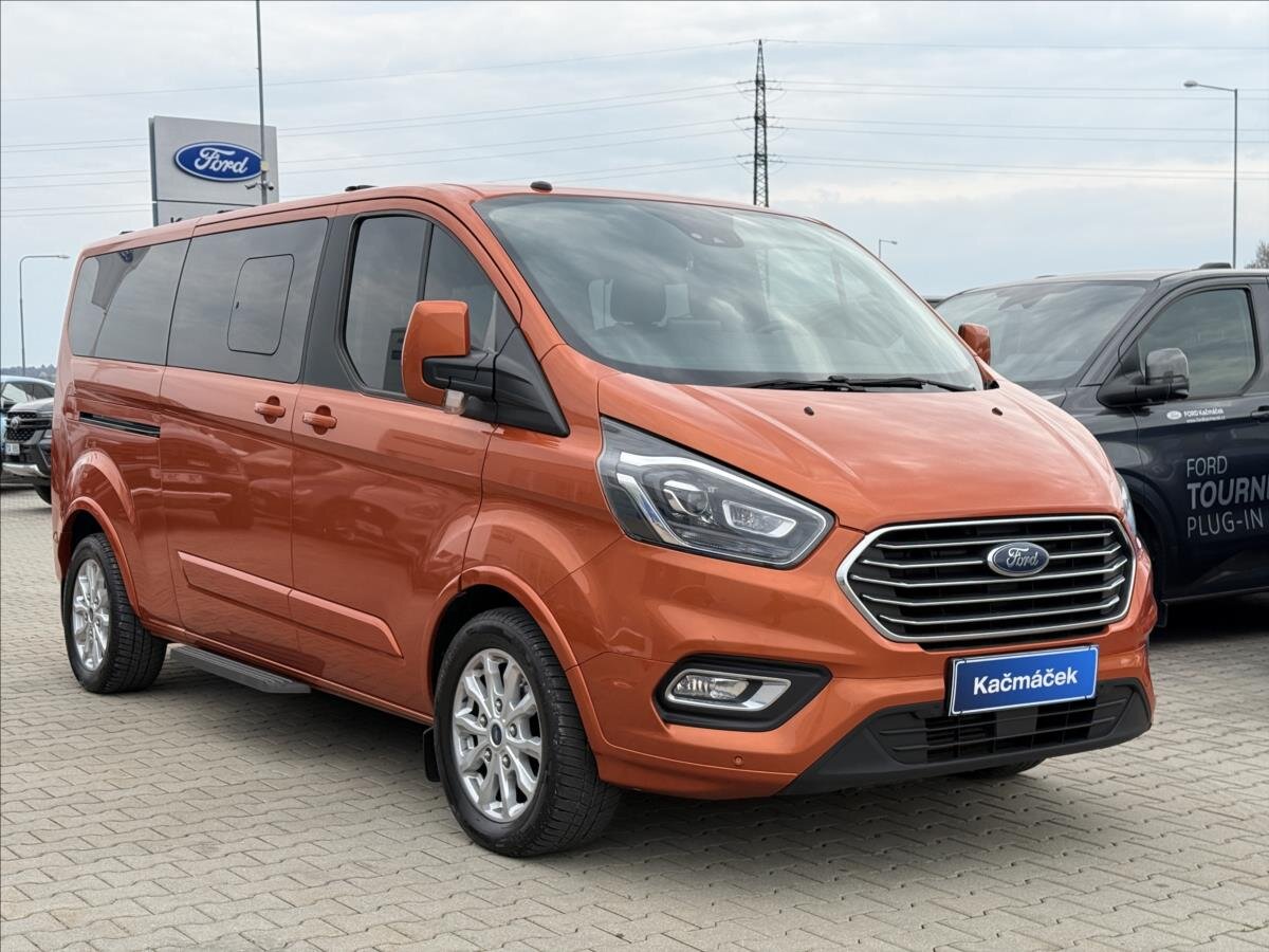 Ford Tourneo Custom MPV 2,0 l 125 kw