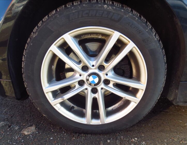 BMW Řada 3 Kombi 2,5 l 160 kw