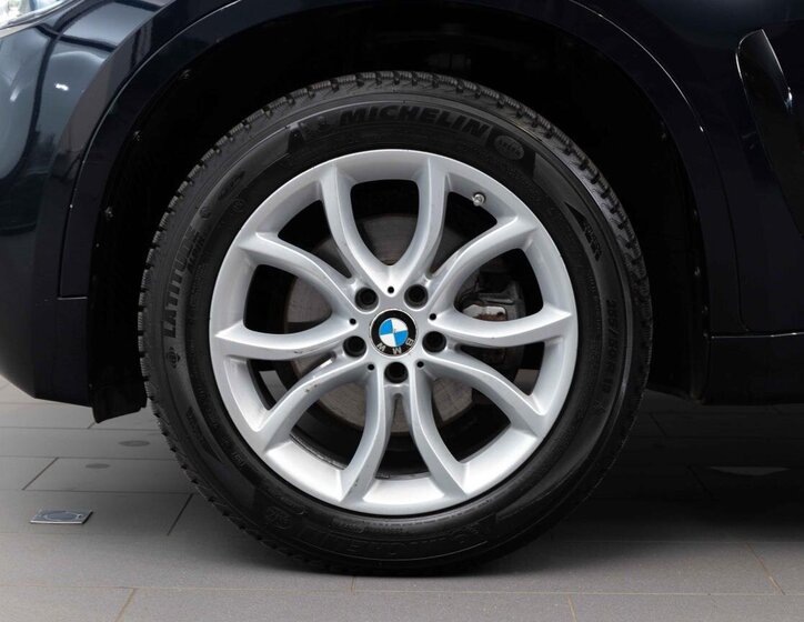 BMW X6 SUV 3,0 l 190 kw