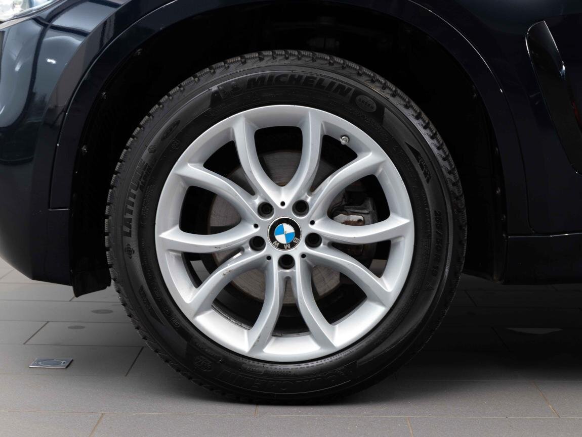 BMW X6 SUV 3,0 l 190 kw