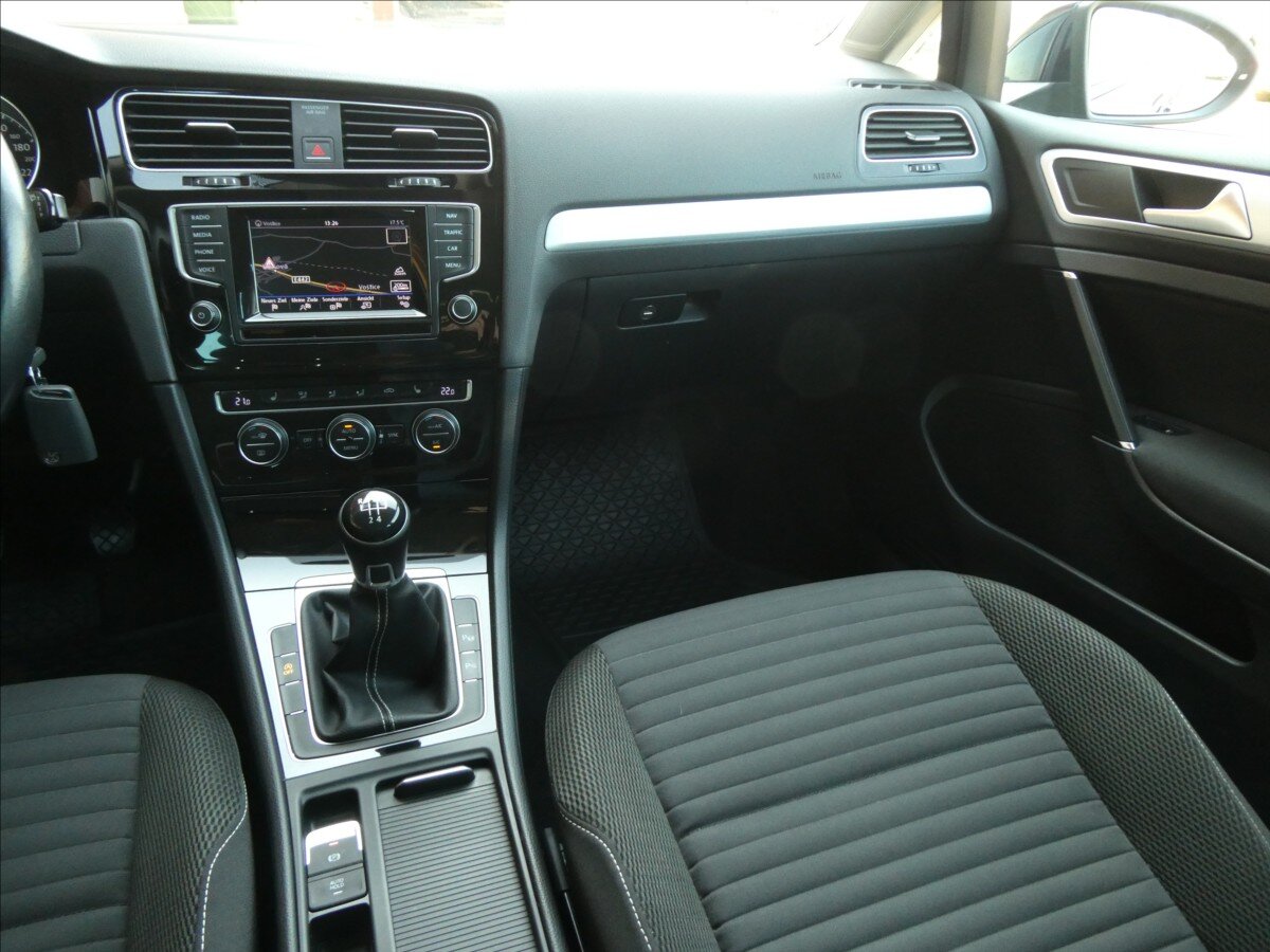 Volkswagen Golf Kombi 1,6 l 81 kw