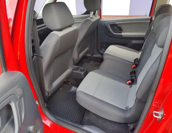 Škoda Roomster 14