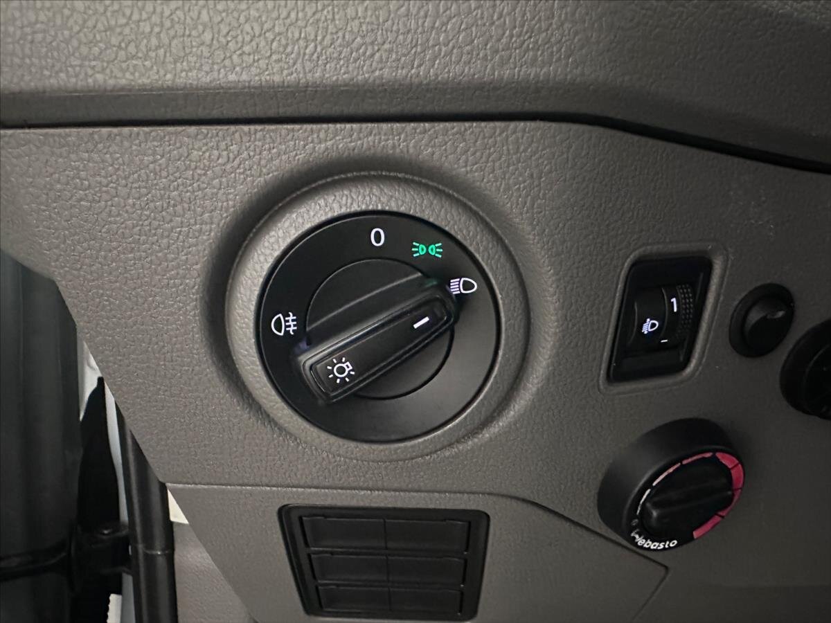 Volkswagen Crafter Skříň 2,0 l 103 kw