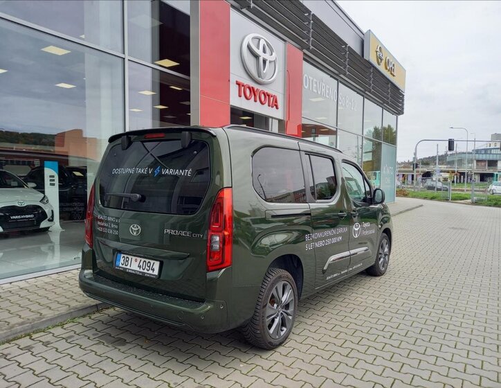 Toyota ProAce City Verso MPV 1,5 l 96 kw