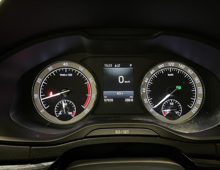 Škoda Karoq SUV / Terénní 1,5 l 110 kw