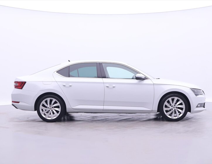 Škoda Superb Liftback 2,0 l 140 kw