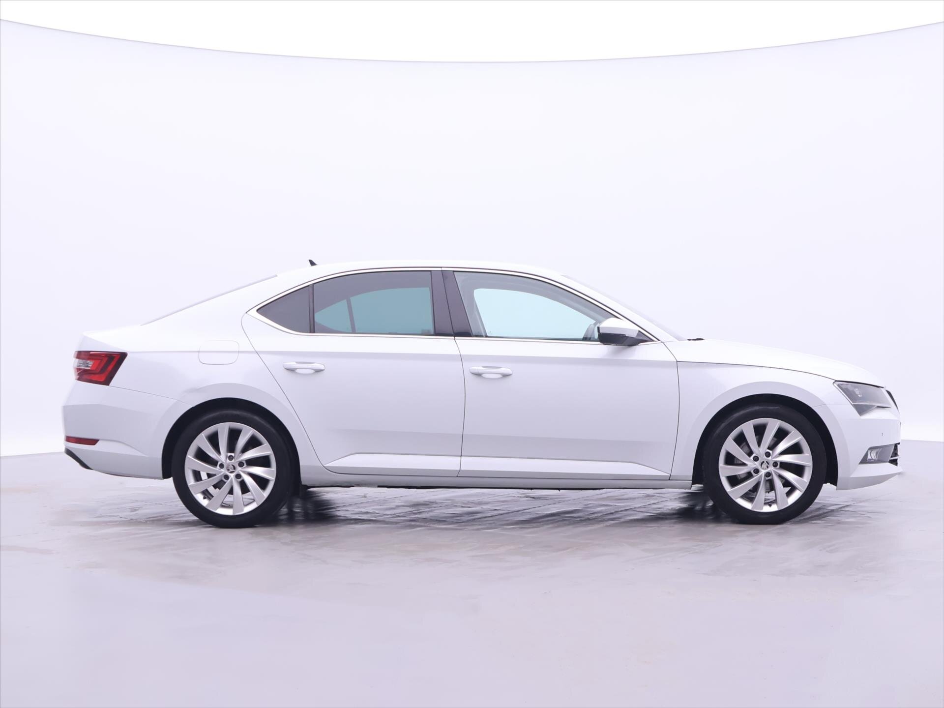 Škoda Superb Liftback 2,0 l 140 kw