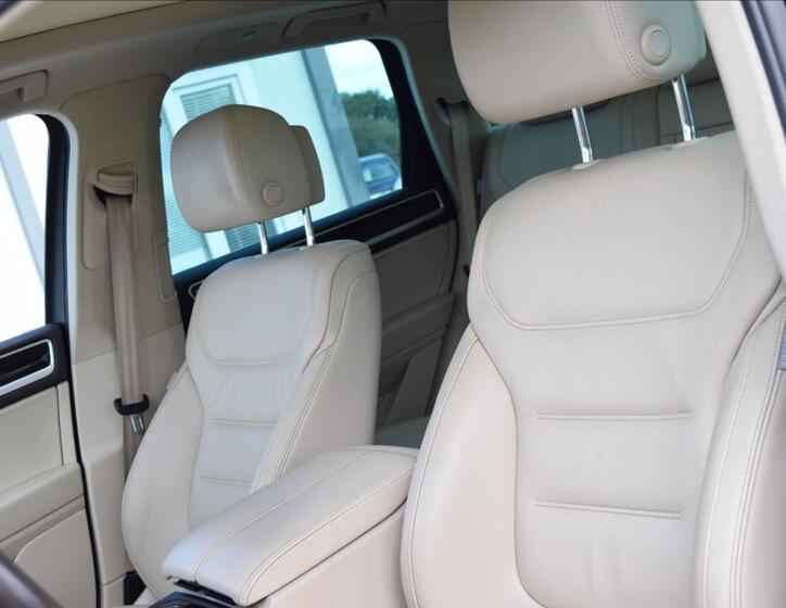 Volkswagen Touareg 14