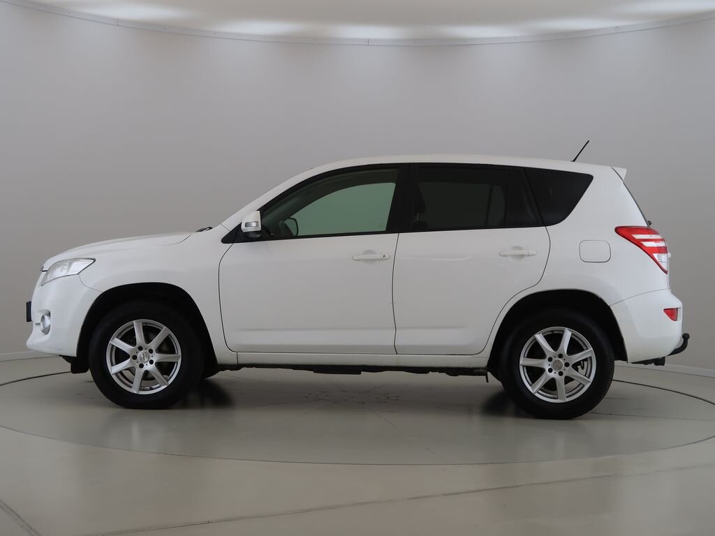 Toyota RAV4 SUV / Terénní 2,0 l 116 kw