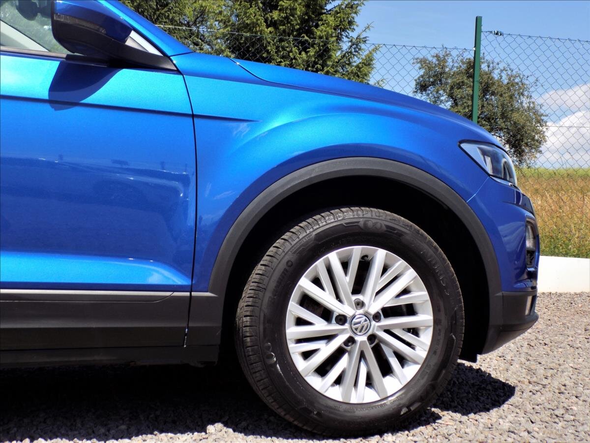 Volkswagen T-Roc SUV / Terénní 1,6 l 85 kw