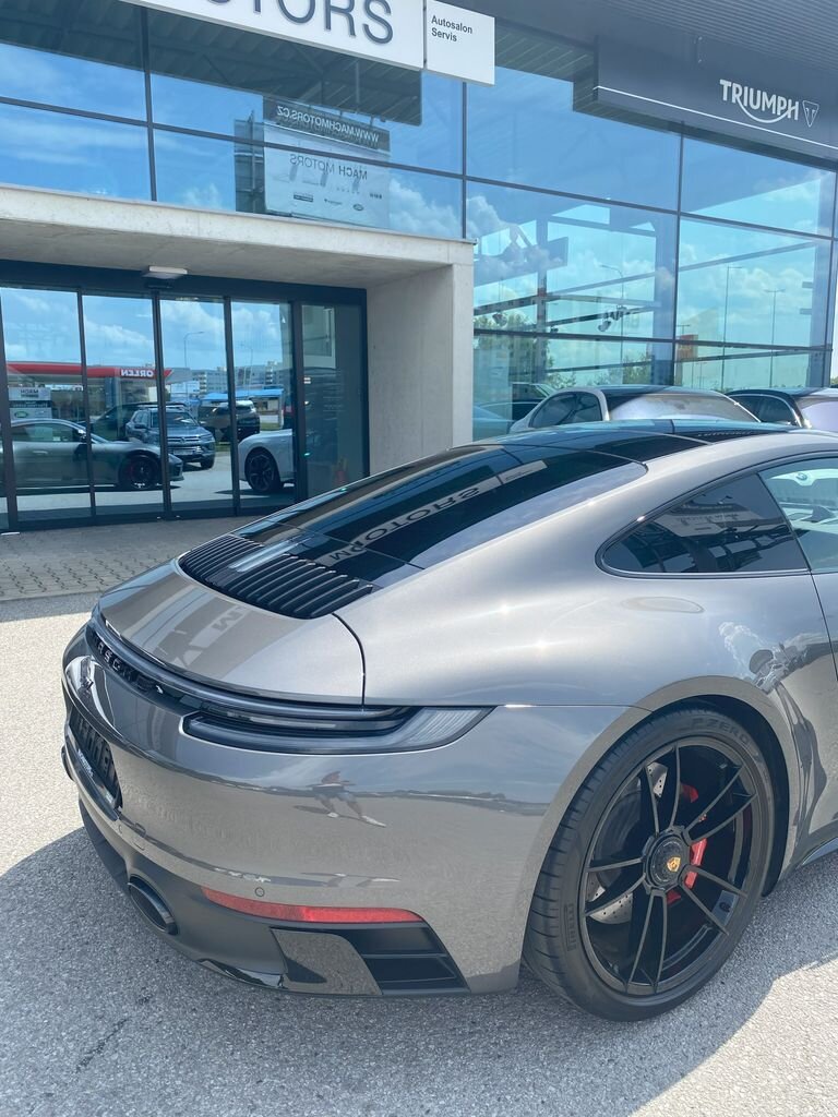 Porsche 911 Kupé 3,0 l 353 kw