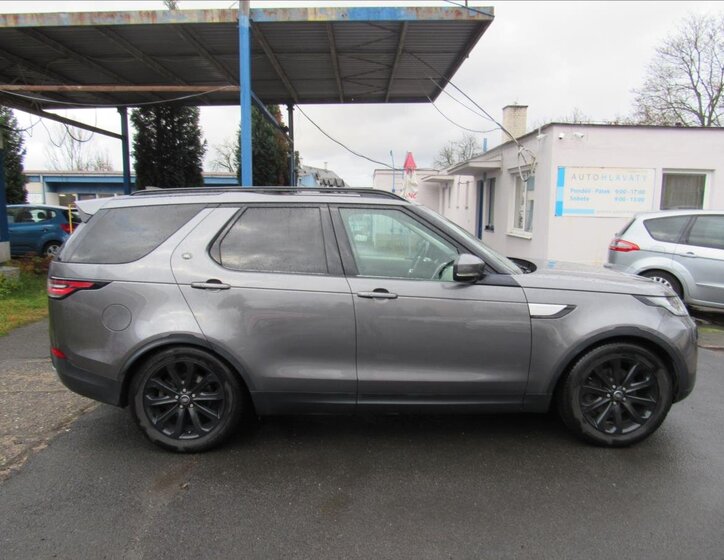 Land Rover Discovery 8