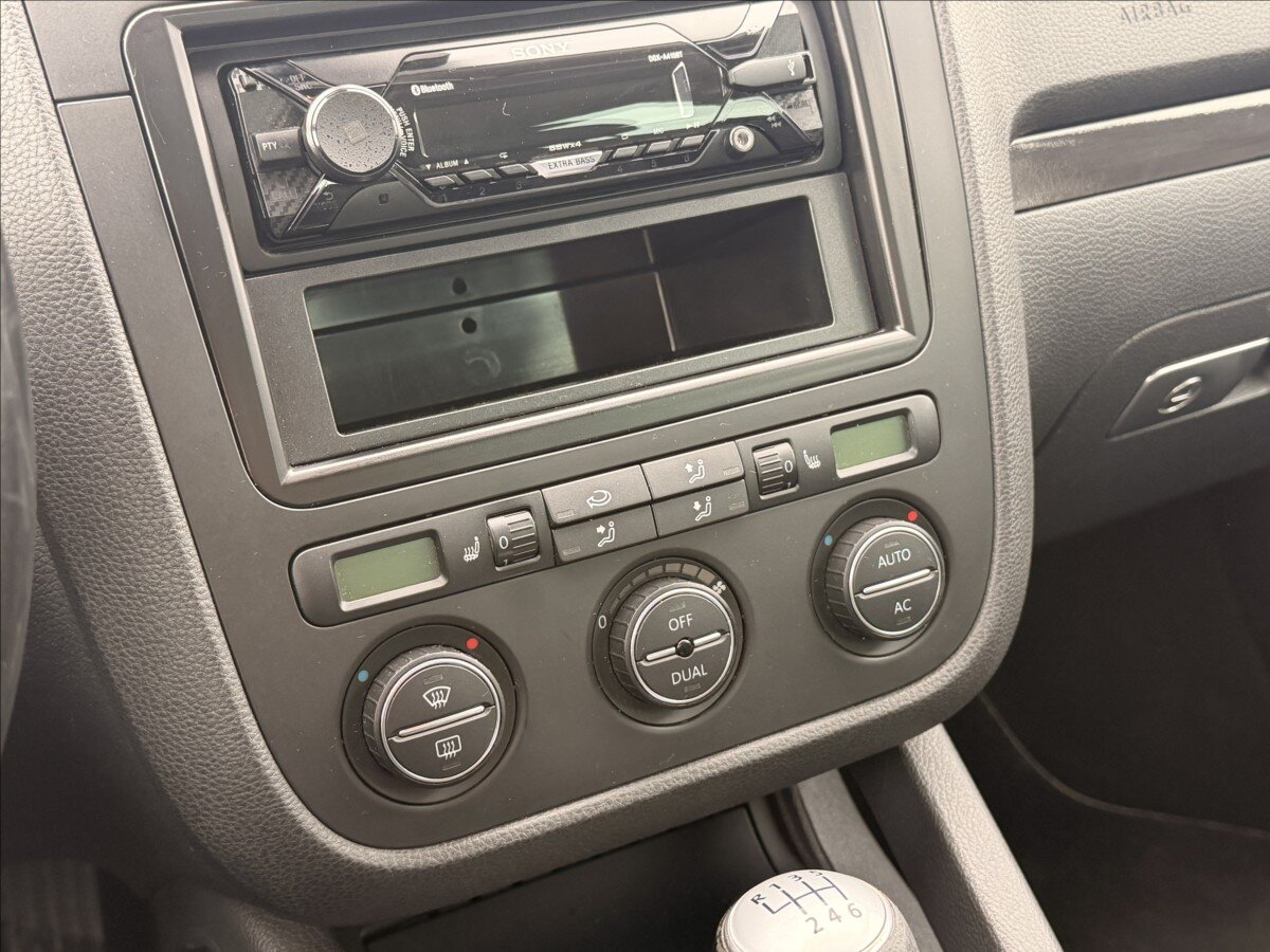 Volkswagen Golf Hatchback 1,4 l 90 kw