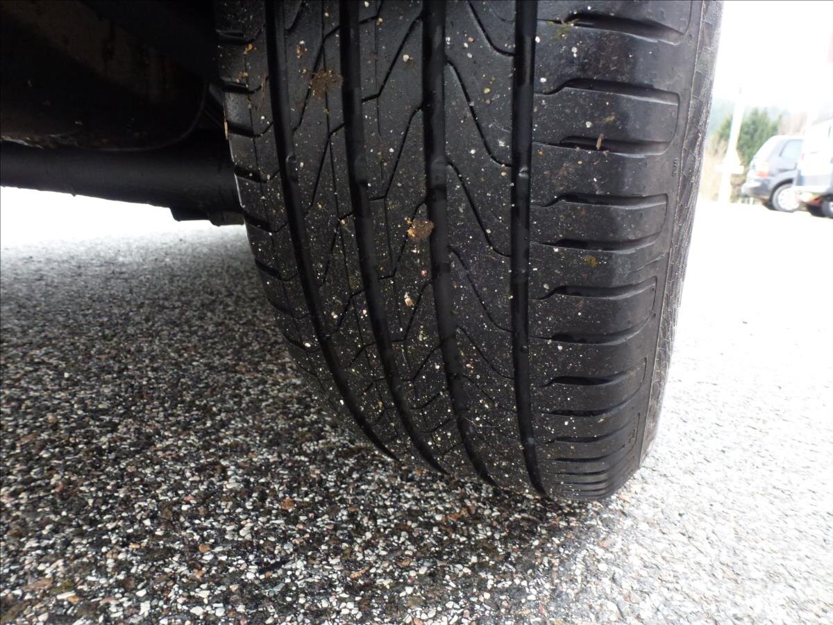 Volkswagen Caddy Skříň 1,9 l 55 kw