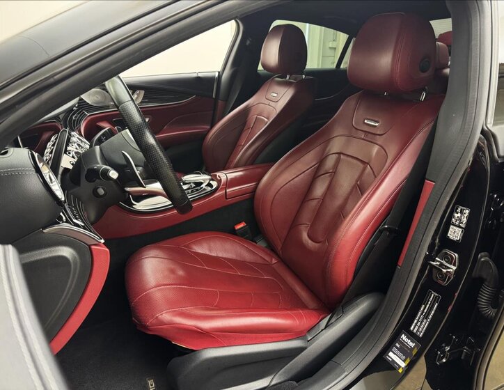 Mercedes-Benz CLS Sedan / Limuzína 3,0 l 320 kw