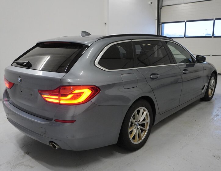 BMW Řada 5 Kombi 2,0 l 140 kw