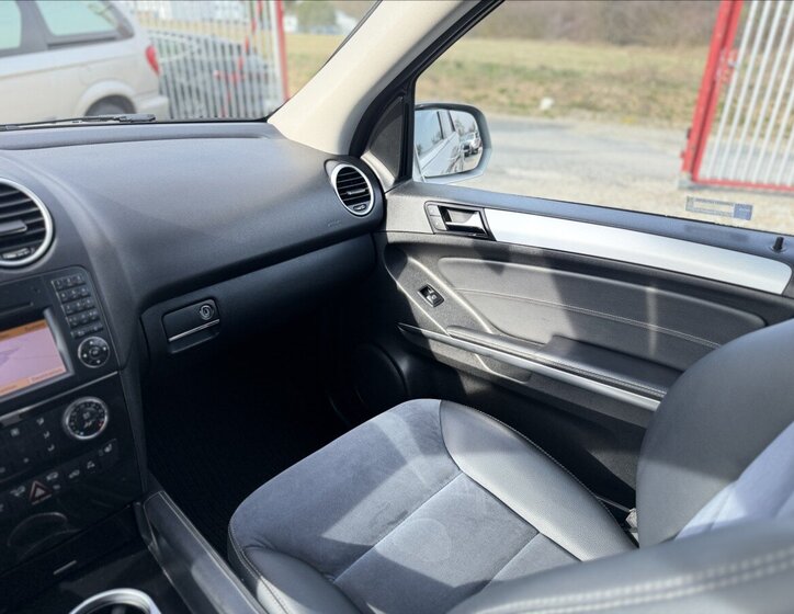 Mercedes-Benz Třídy M Kombi 3,0 l 165 kw